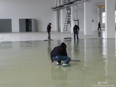 頂天保潔公司 專業(yè)清除頑固污跡，守護(hù)建筑清潔之美
